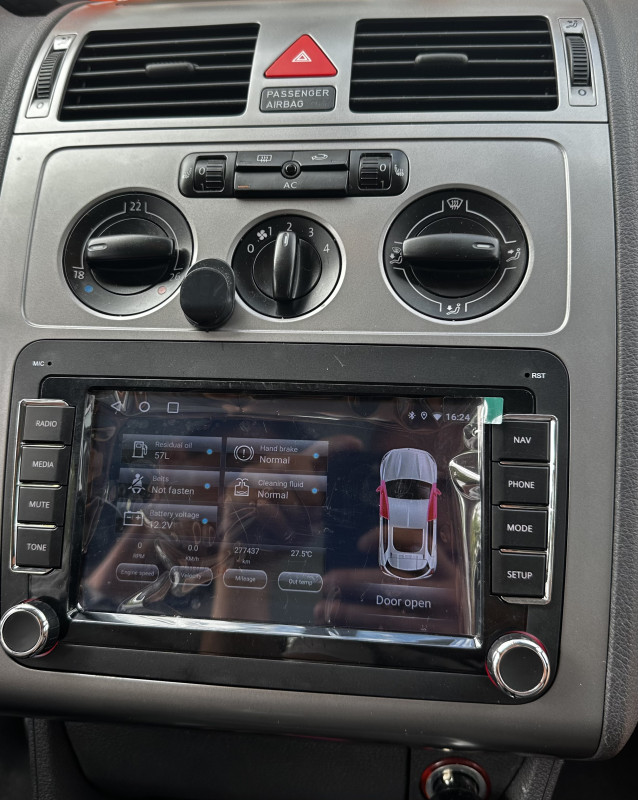 Radio Multimedija VW 4+64 GB Android VW Polo Golf Touran Passat