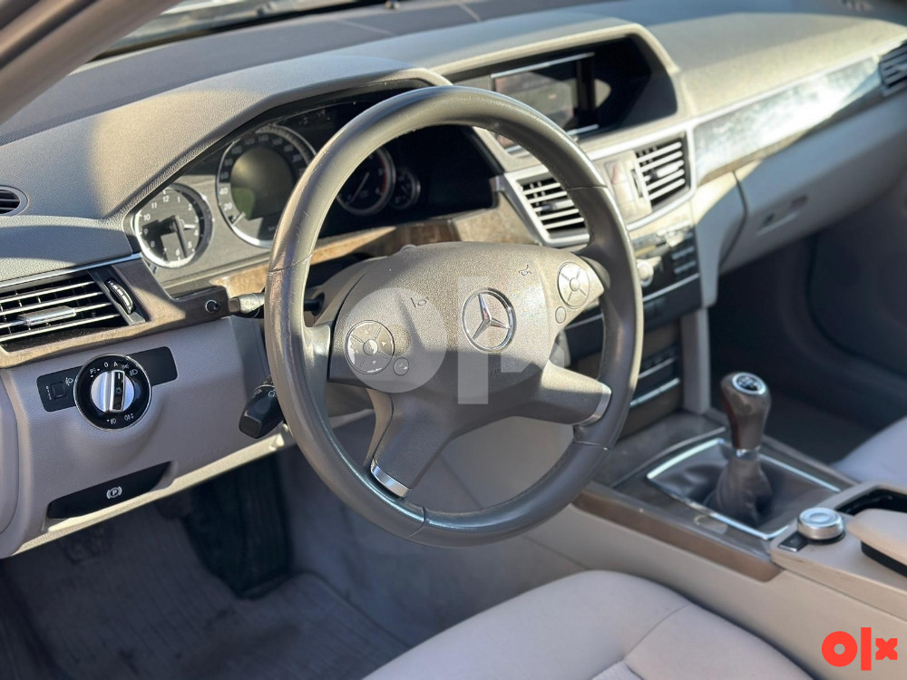 Mercedes-Benz E 200 2009 god.