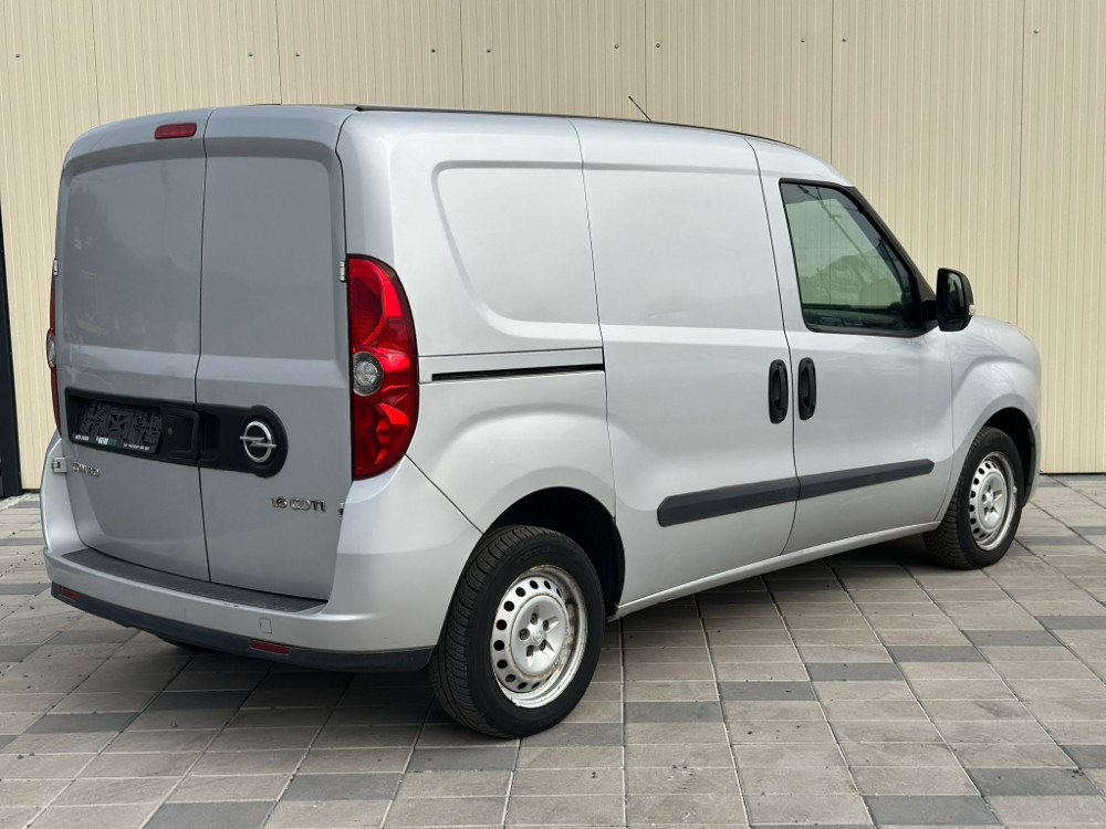 Opel Combo 1.6 Dizel 2017 god