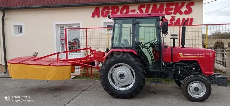 Traktori MAHINDRA