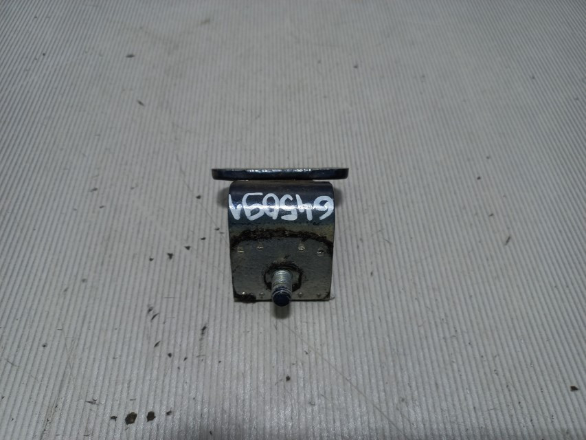 DIJELOVI BAGLAMA VW GOLF 5 > 03-08 1K6827301C