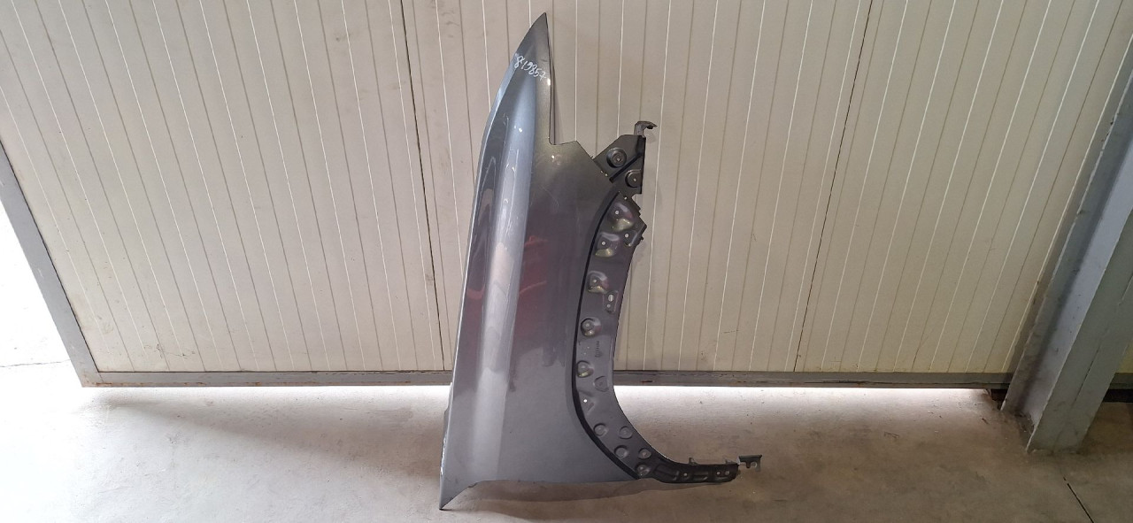 DIJELOVI BLATOBRAN DACIA DUSTER > 24- 631124149R