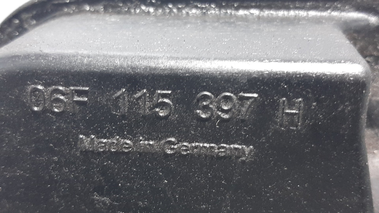 KUCISTE FILTERA ULJA AUDI A4 (B7) > 04-07 06F115397H