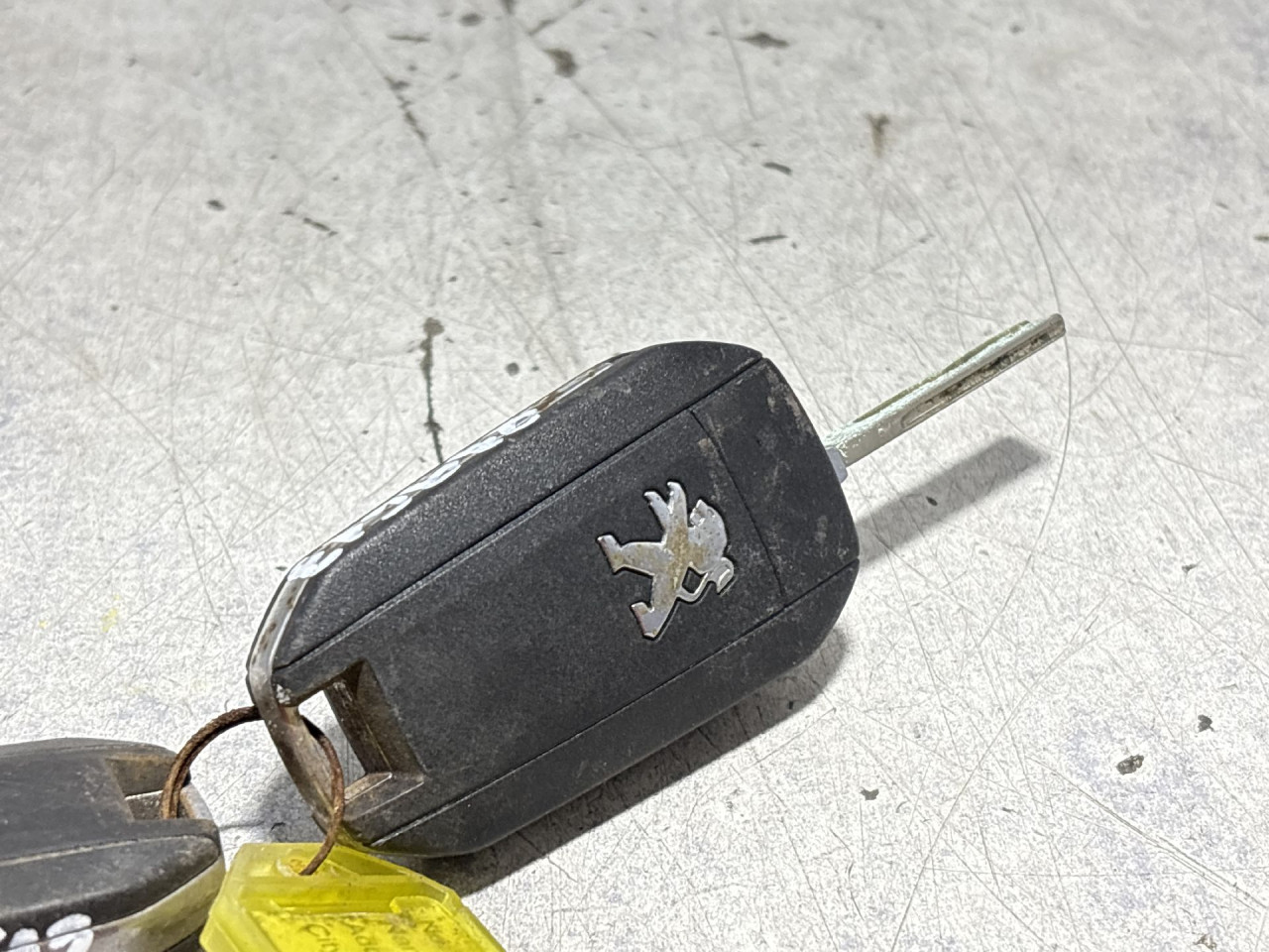 DIJELOVI KLJUC PEUGEOT 2008 > 16-19 1.6 1608504380
