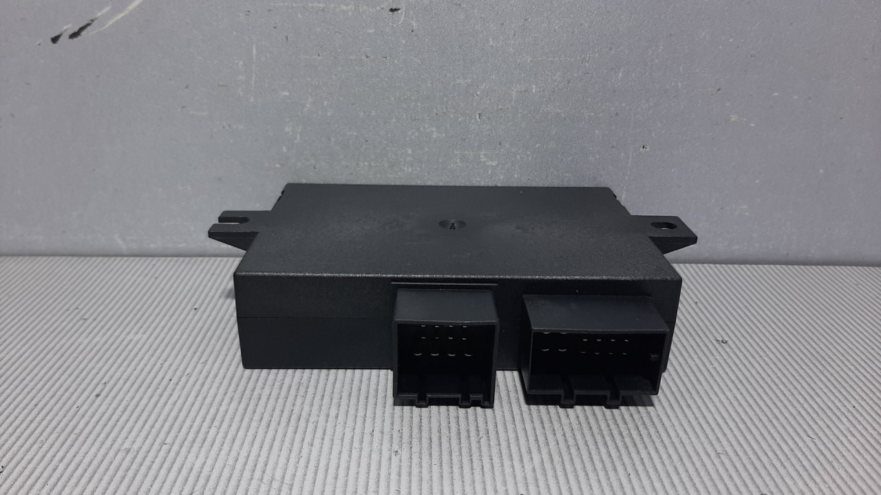 DIJELOVI ELEKTRONIKA MODUL VW PASSAT B6 > 05-10 8P0907383