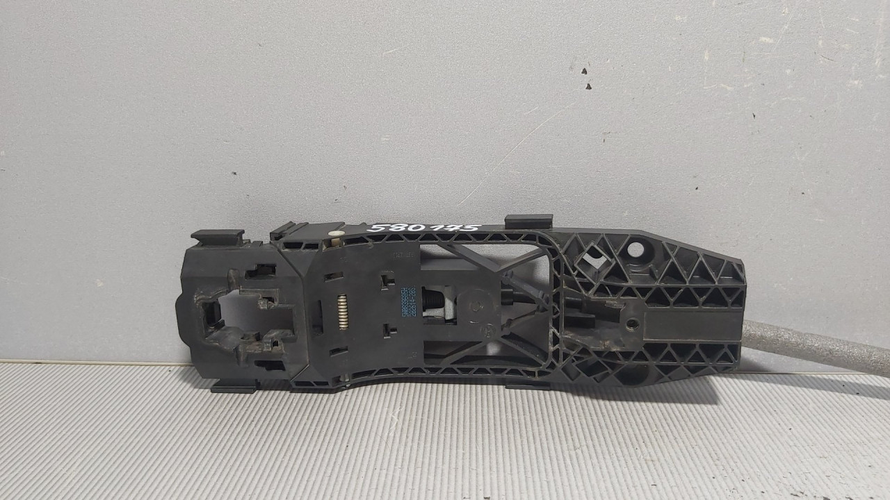 DIJELOVI RUCKA VRATA VW GOLF 7 > 12-16 5N0839885H