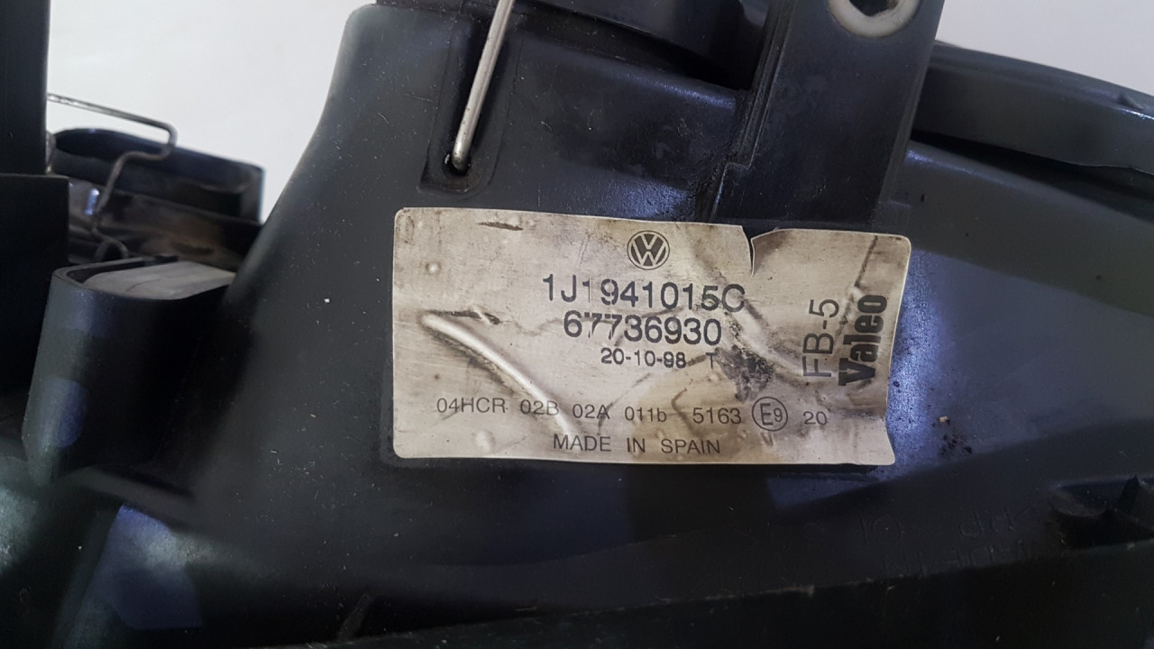 DIJELOVI FAR VW GOLF 4 > 97-03 VW034014 1J19410150