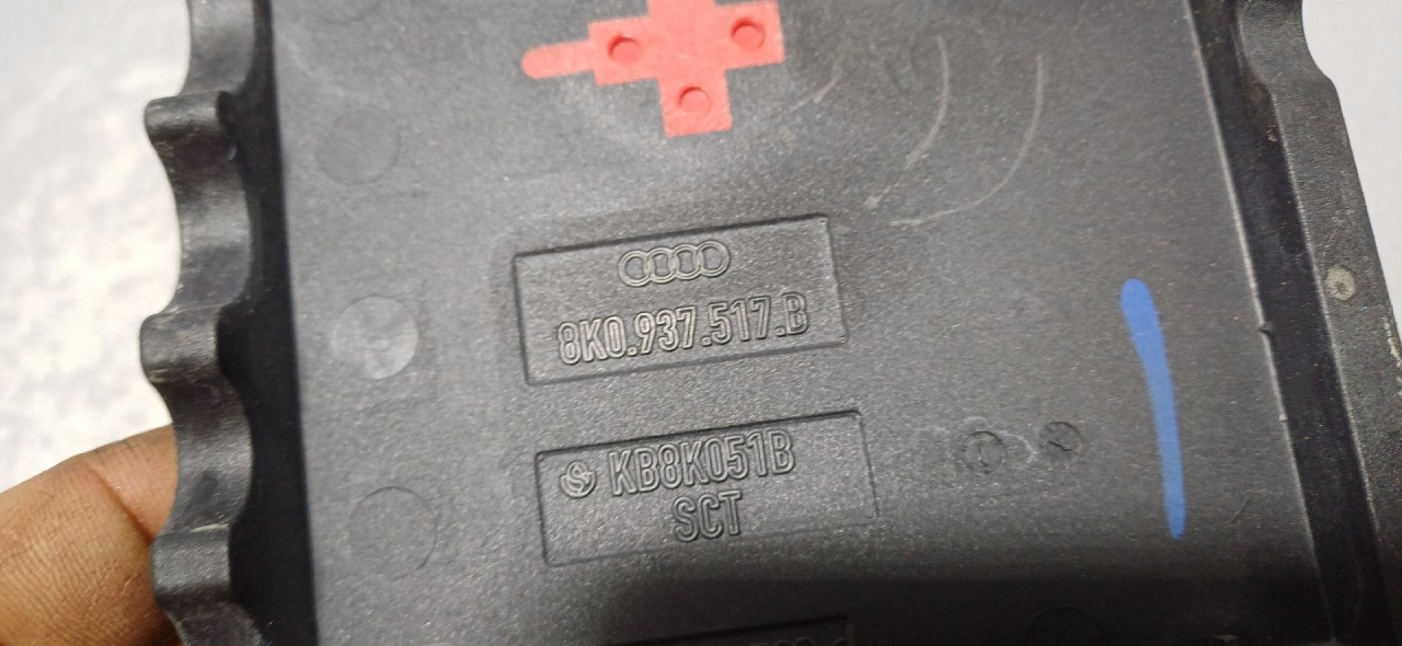 DIJELOVI KLEMA AUDI A4 (B8) > 12-15 8K0937517B