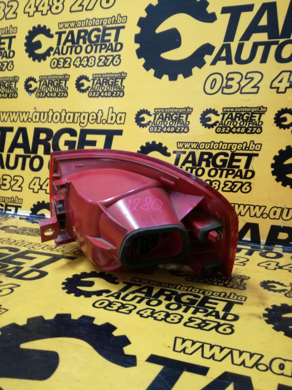STOP SVJETLO VW PASSAT B6 > 05-10 VG0544174 ZSB3C994509