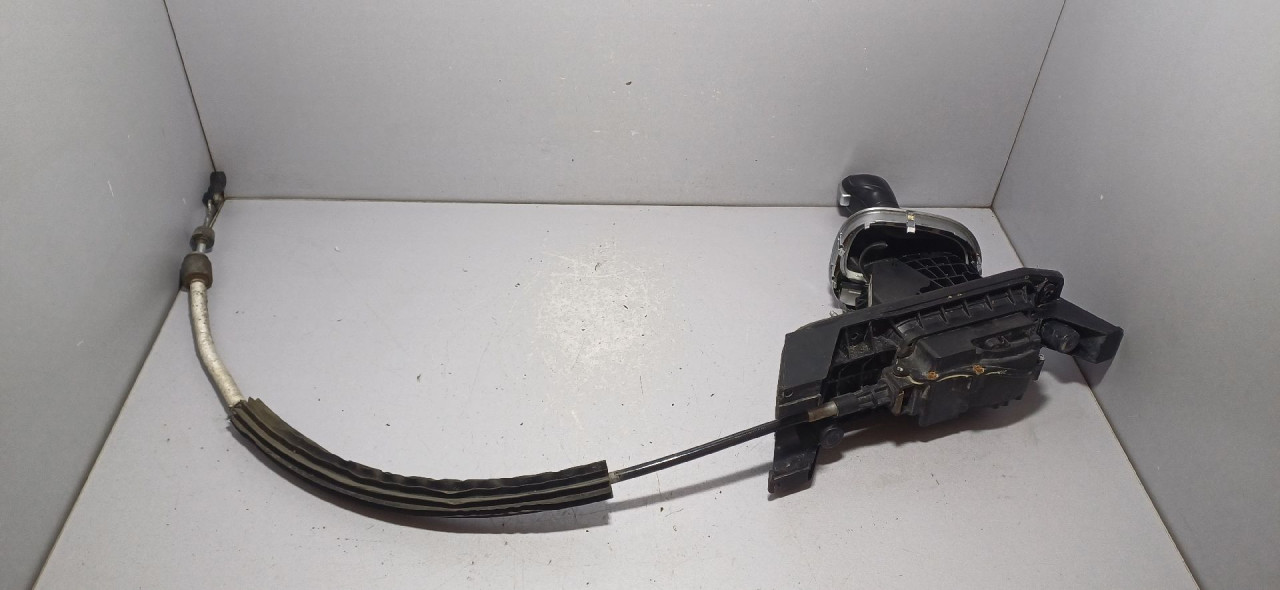 DIJELOVI SALTEBLA VW CADDY > 10-15 1T2713025AM