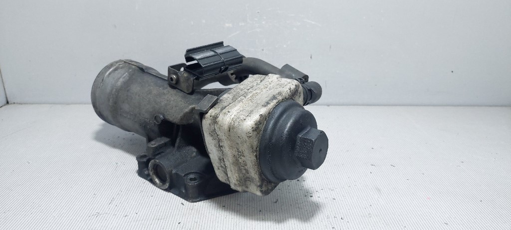 DIJELOVI HLADNJAK ULJA VW CADDY > 03-10 028117021K