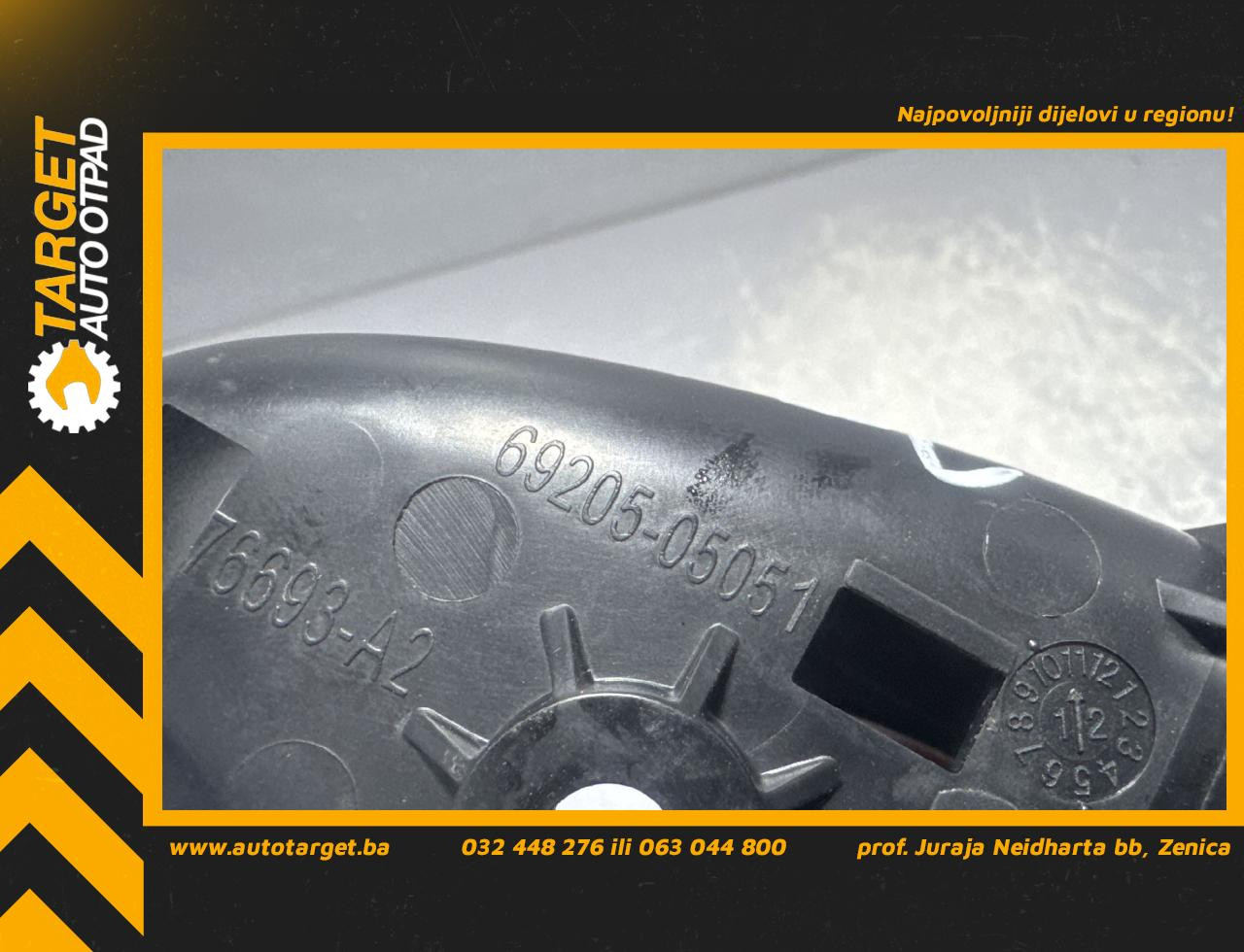 UNUTRASNJA RUCKA VRATA TOYOTA AVENSIS > 11- 6920505051