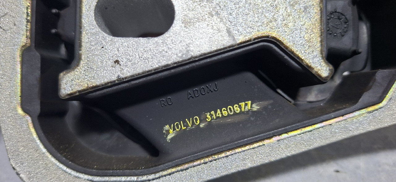 DIJELOVI NOSAC MOTORA VOLVO XC60 > 17- 31460677