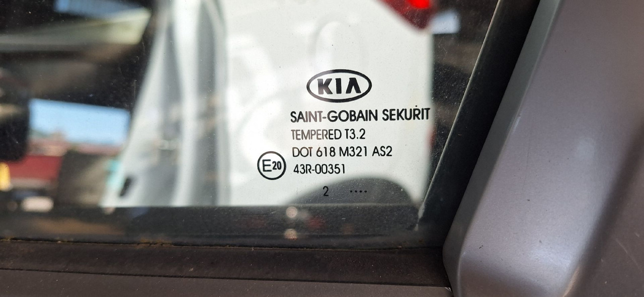 DIJELOVI STAKLO KIA SPORTAGE > 11-15 1.7