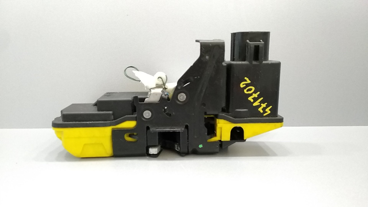 DIJELOVI BRAVA VRATA VOLVO V70 > 05-07 30699755
