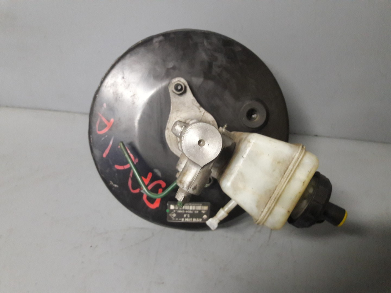 KOCIONI DOBOS DACIA SANDERO > 08-12 472105194R 47210519
