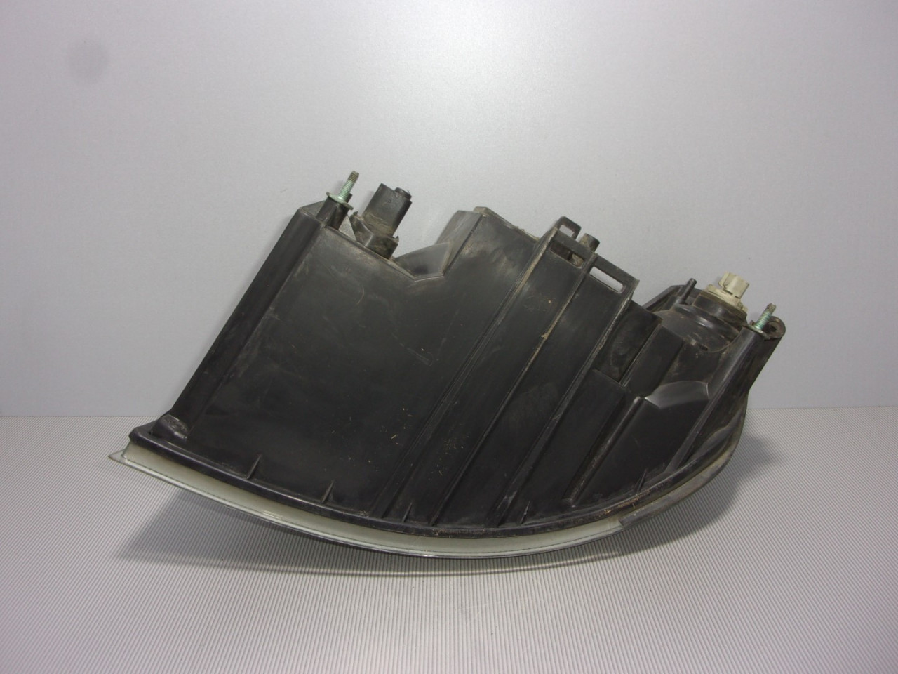 DIJELOVI FAR FORD TRANSIT > 00-06 FD910014