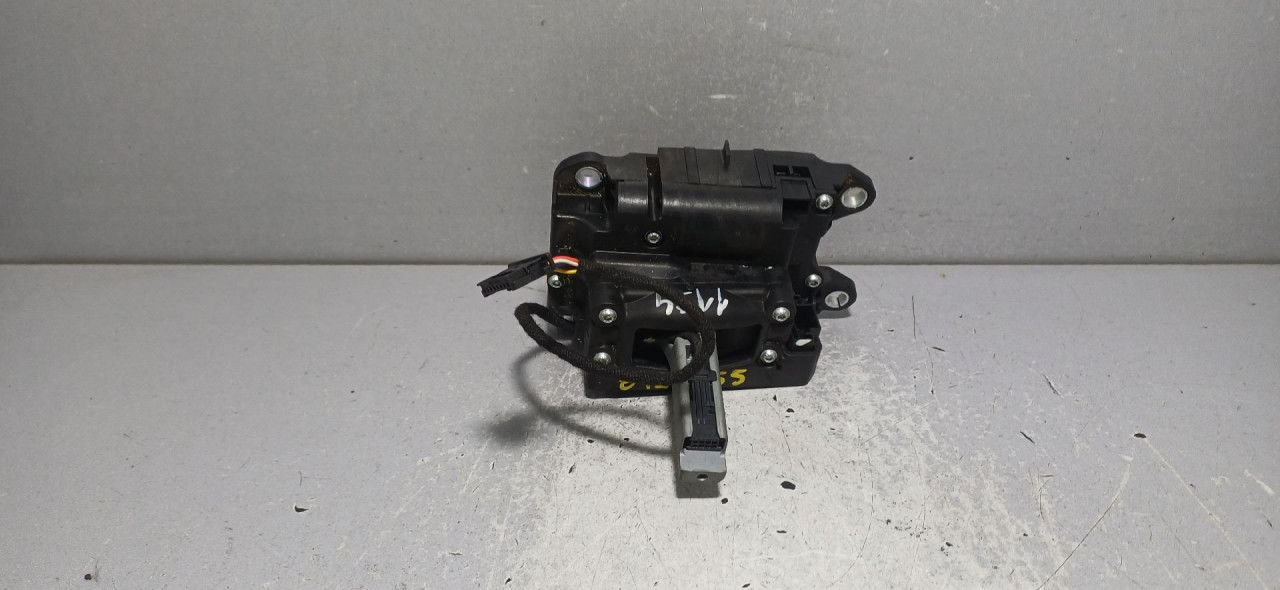 DIJELOVI SALTEBLA AUDI Q5 (FY) > 17 - 20  80C713041L