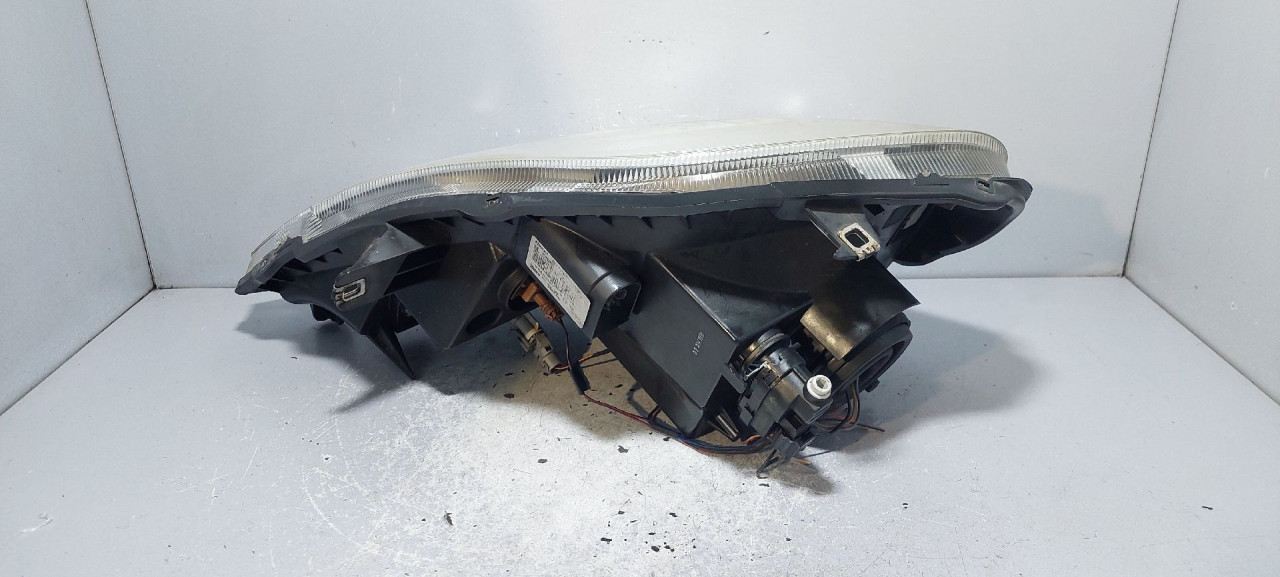 DIJELOVI FAR OPEL VIVARO > 07-14 8200701356