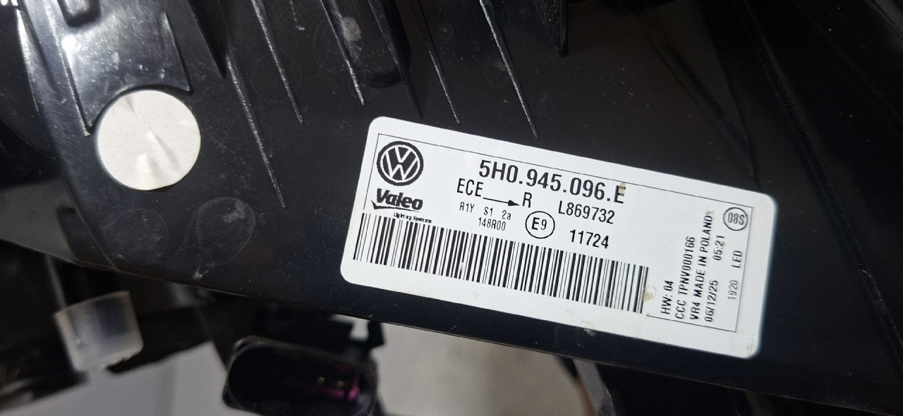 DIJELOVI STOP SVJETLO VW GOLF 8 > 19- 2.0 5H0945096E