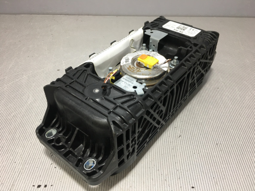 AIRBAG SUVOZACA AUDI A4 (B9) > 15-18 8W0880204d