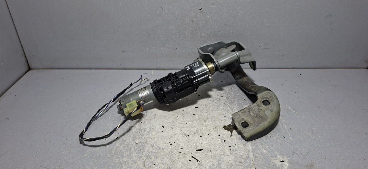 DIJELOVI MOTORIC GEPEKA AUDI A4 (B9) > 19- 8W9827852D
