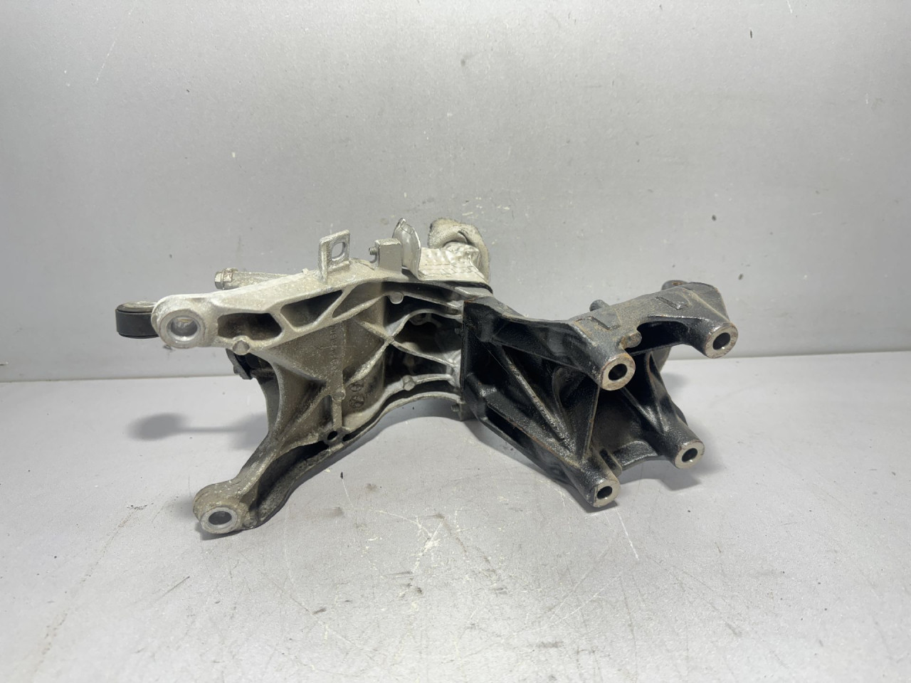 NOSAC AUDI A5 (F5) COUPE > 17 - 24 04L131159C