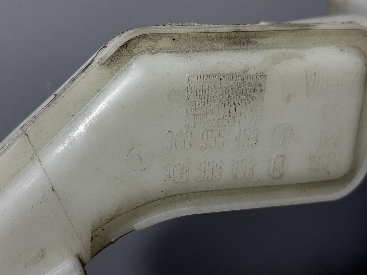 DIJELOVI BOCA VODE BRISACA VW PASSAT B6 > 05-10 2.0 3C0955453