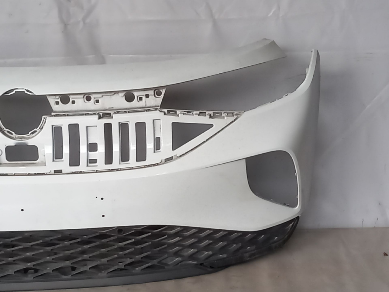 DIJELOVI BRANIK VW ID.4 > 20- 11A807217