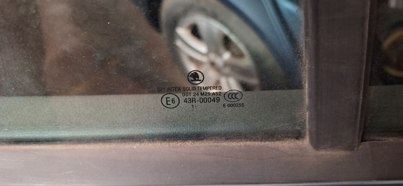 DIJELOVI STAKLO SKODA OCTAVIA > 08-13 1.6