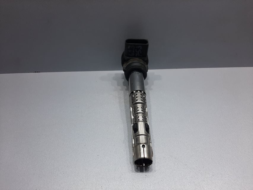 DIJELOVI BOMBINA VW PASSAT B6 > 05-10 06F905115F