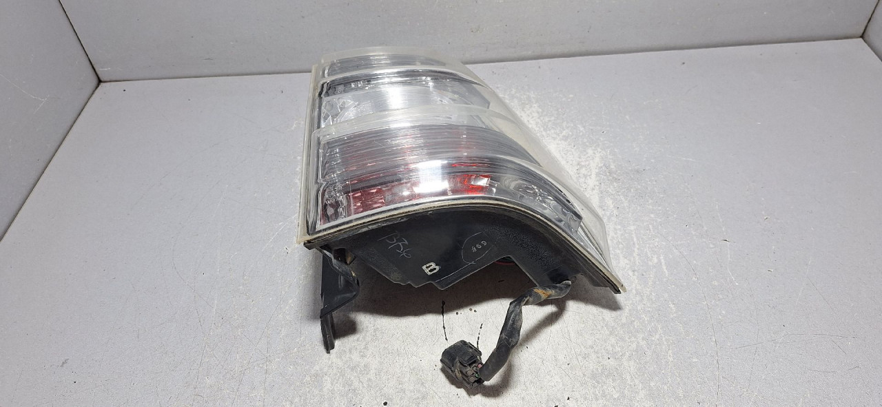 STOP SVJETLO MITSUBISHI PAJERO SPORT > 16- 22087872