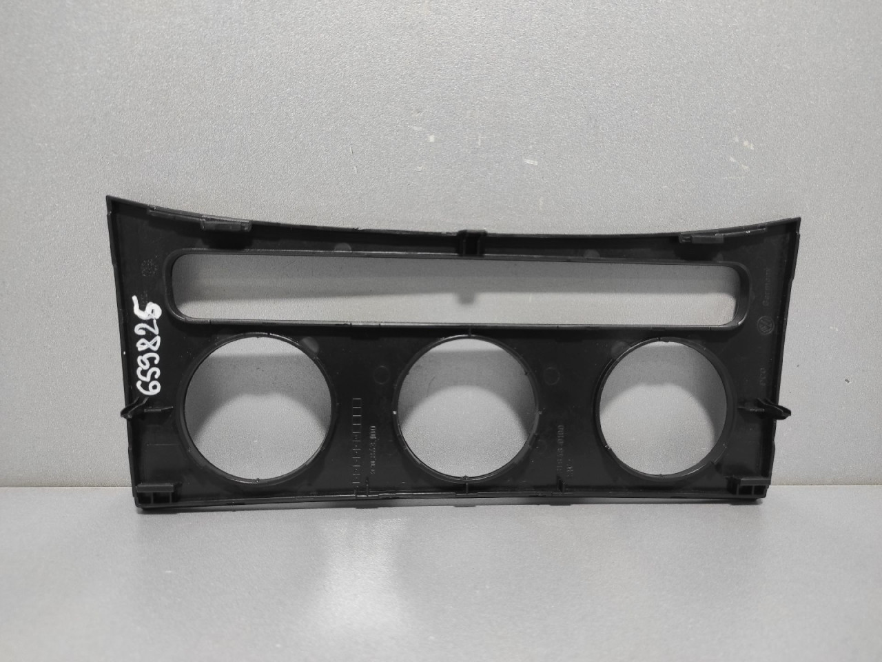 DIJELOVI BLENDA VW PASSAT B6 > 05-10 3C0863100