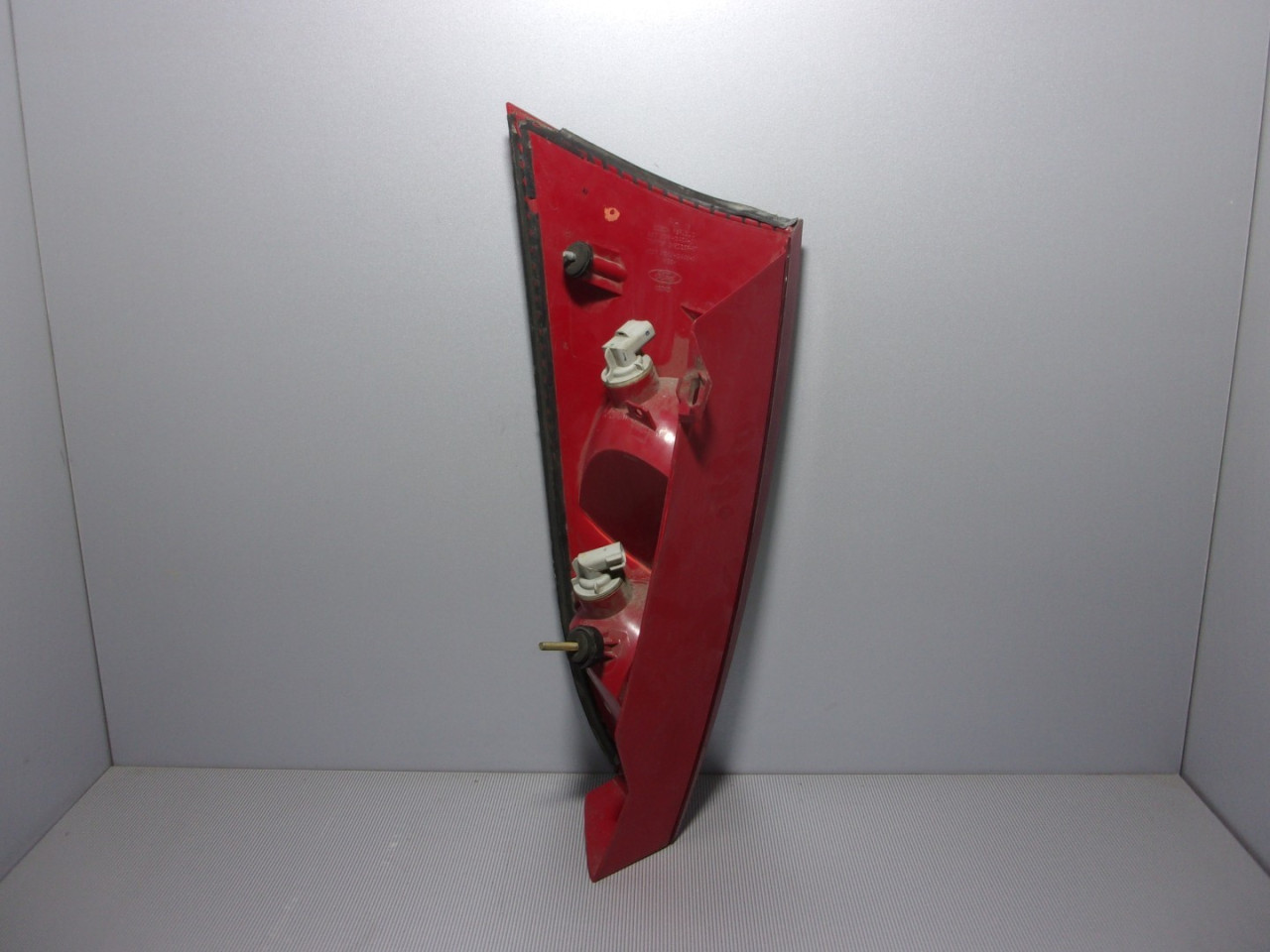 DIJELOVI STOP SVJETLO FORD FOCUS > 01-05 FD424016