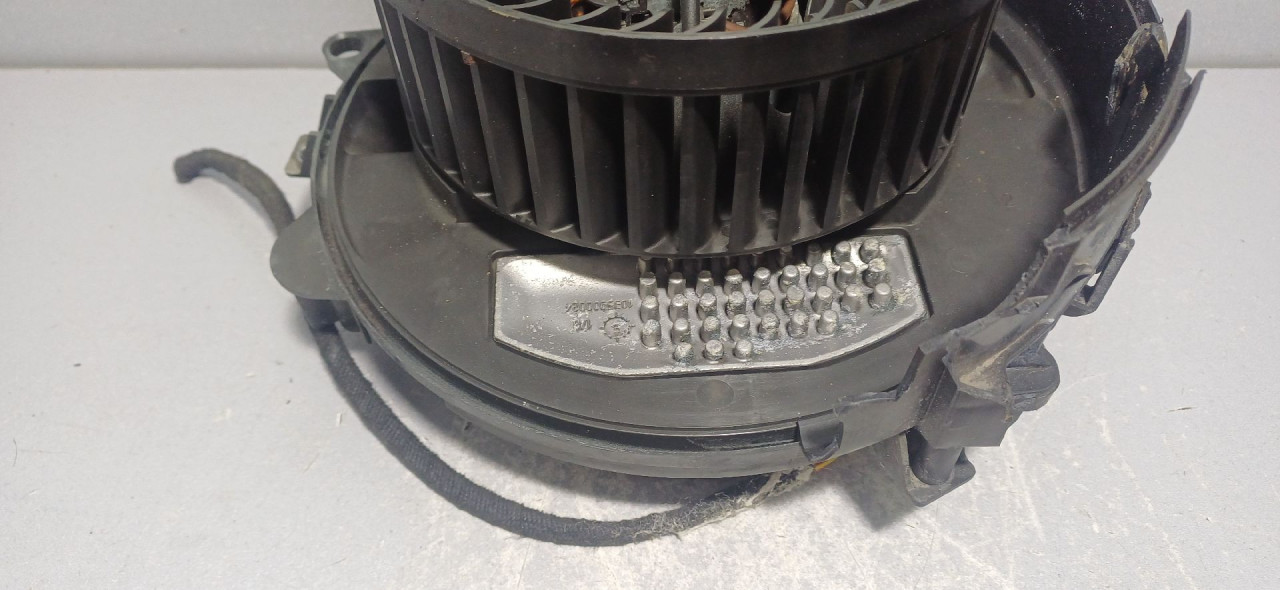 DIJELOVI ELEKTRONIKA REOSTAT VW GOLF 7 > 12-16 2.0 5Q0907521D