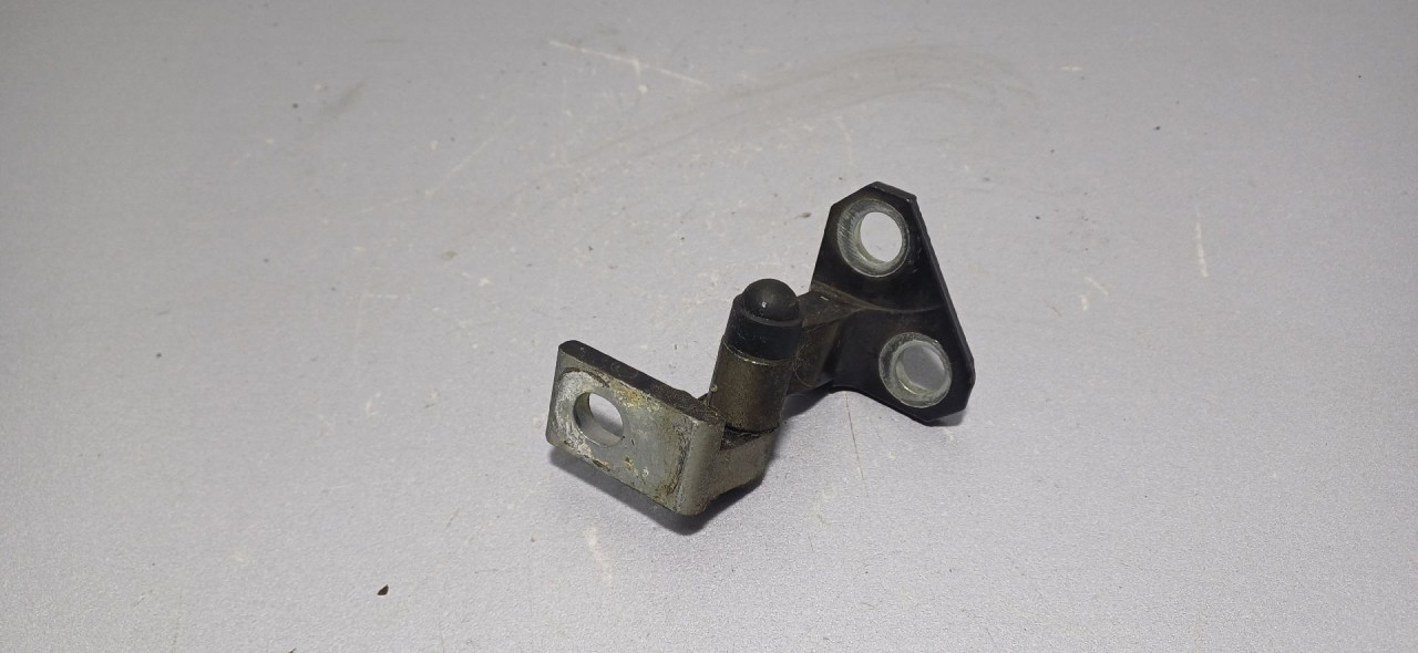 BAGLAMA GEPEKA VW PASSAT B6 > 05-10 3C4833401D