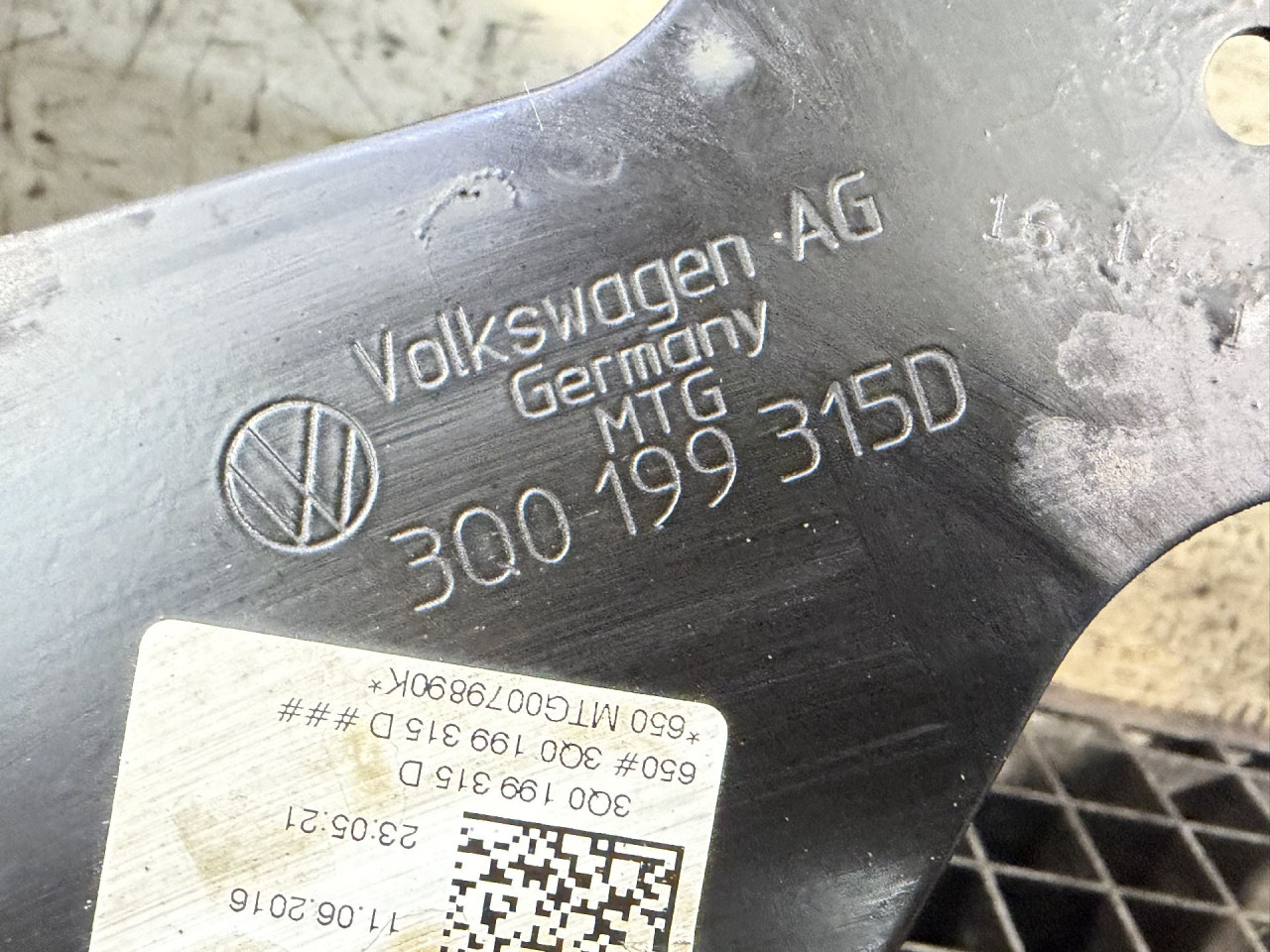 DIJELOVI TRAP/MOST VW TIGUAN > 16-20 2.0 3Q0199315D