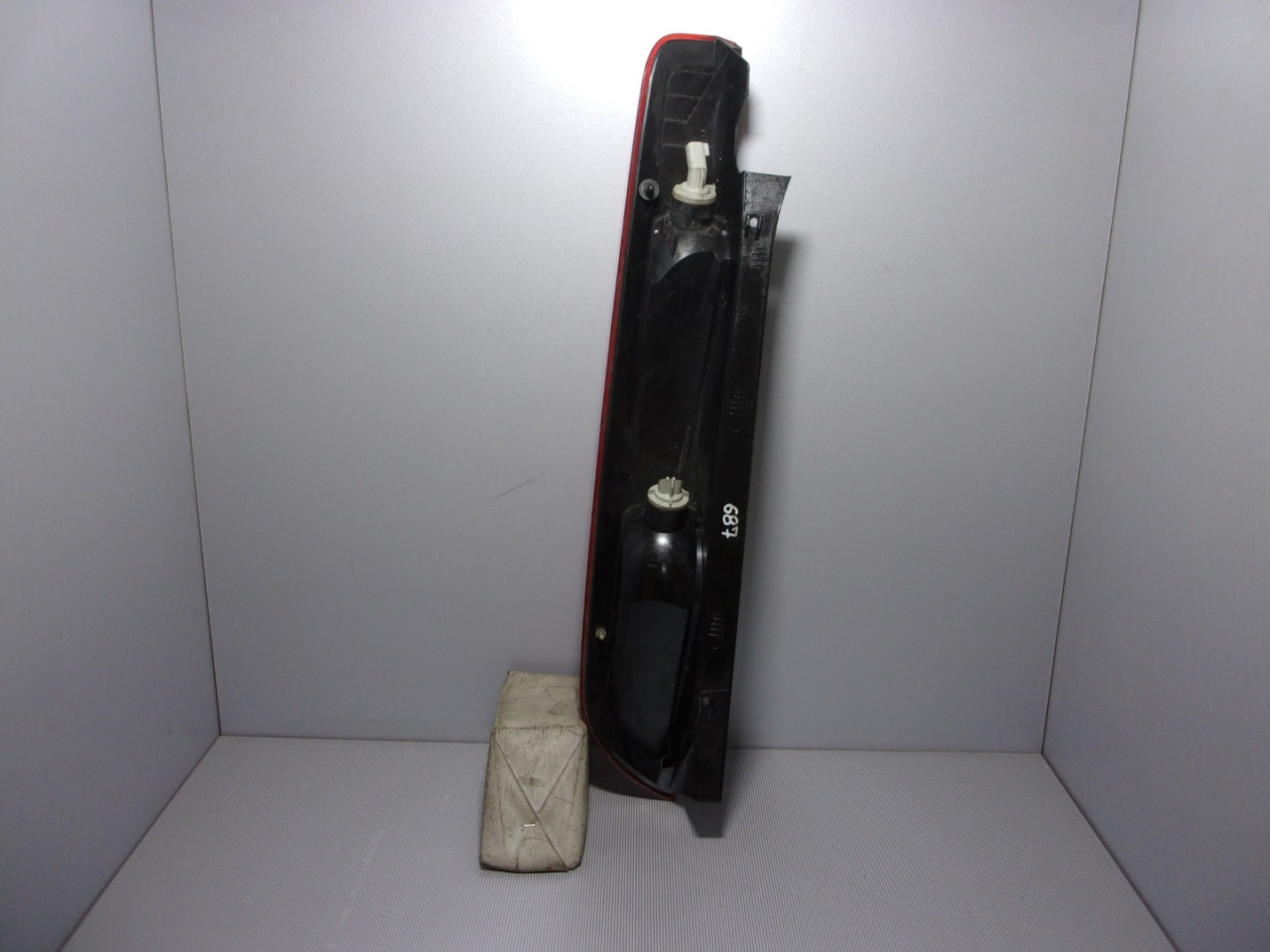 DIJELOVI STOP SVJETLO FORD FOCUS > 05-07 FD424016