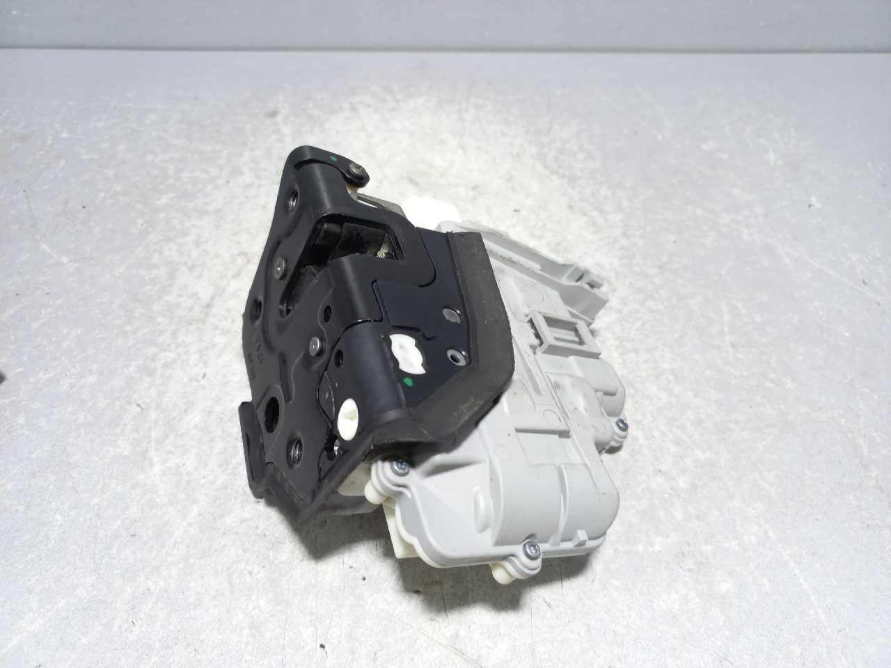 BRAVA VRATA VW PASSAT B6 > 05-10 3C1837016A