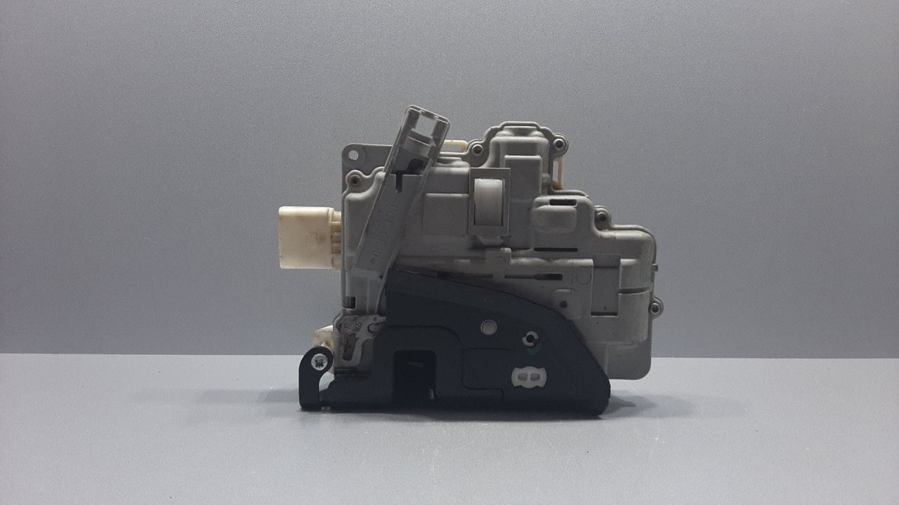 BRAVA VRATA VW PASSAT B6 > 05-10 3C1837016A