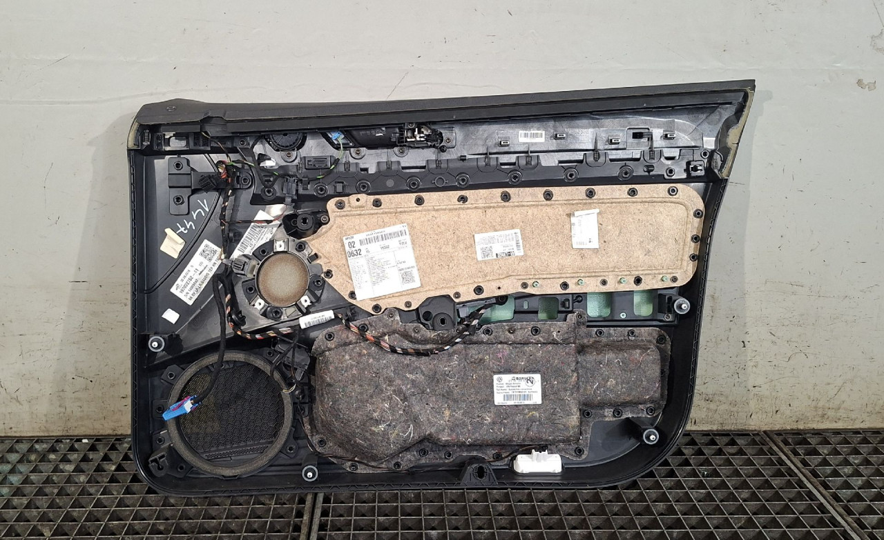 DIJELOVI TAPACIRUNG VRATA VW PASSAT B8 > 14-19 2.0 3G1867011