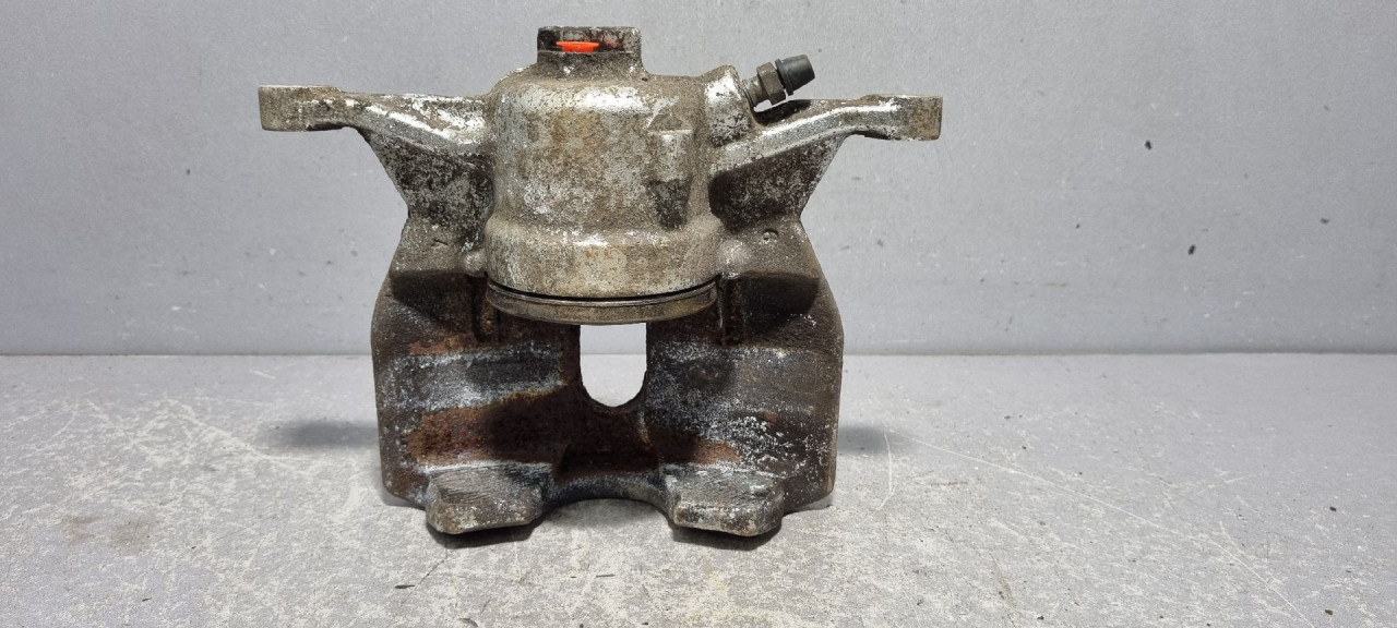 KOCIONA KLJESTA VW GOLF 7 > 12-16 8V0615124
