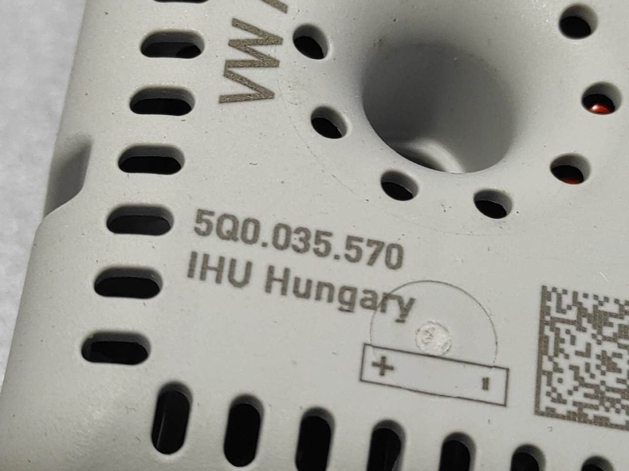 DIJELOVI ANTENA VW GOLF 7 > 12-16 5Q0035570