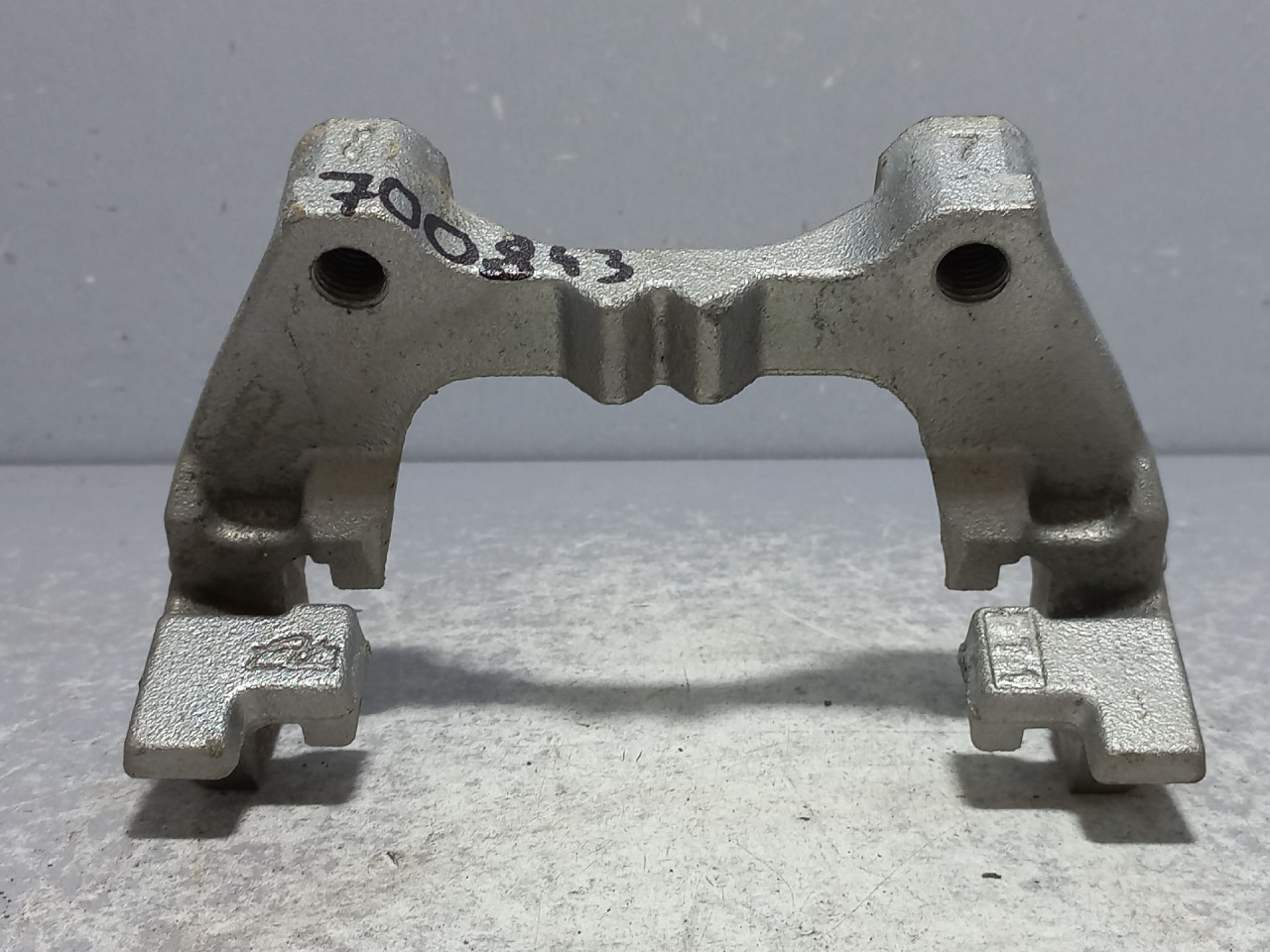 DIJELOVI NOSAC VW GOLF 7 SW > 13- 8V0615425