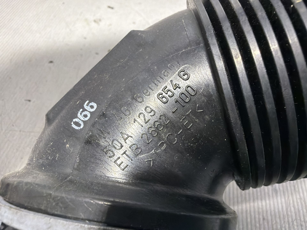 DIJELOVI CRIJEVO VW TIGUAN > 16-20 2.0 5Q0129635