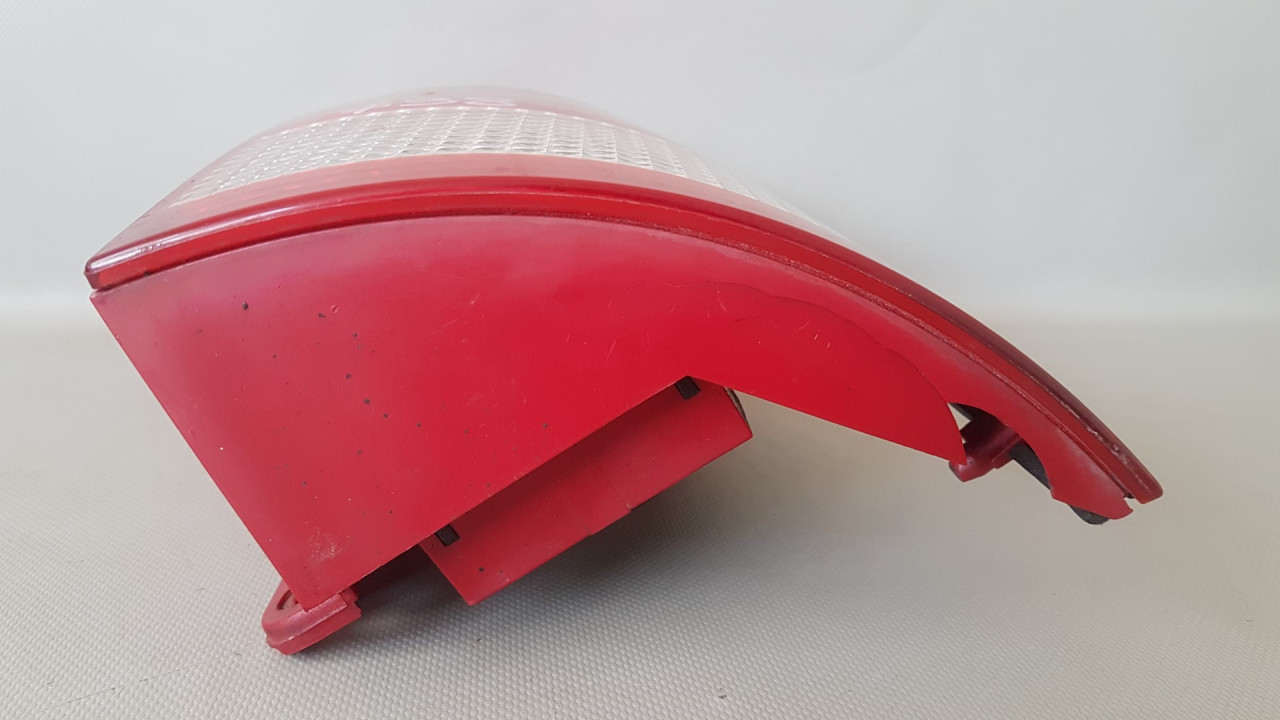 STOP SVJETLO FORD FOCUS > 98-01 XSX413N004