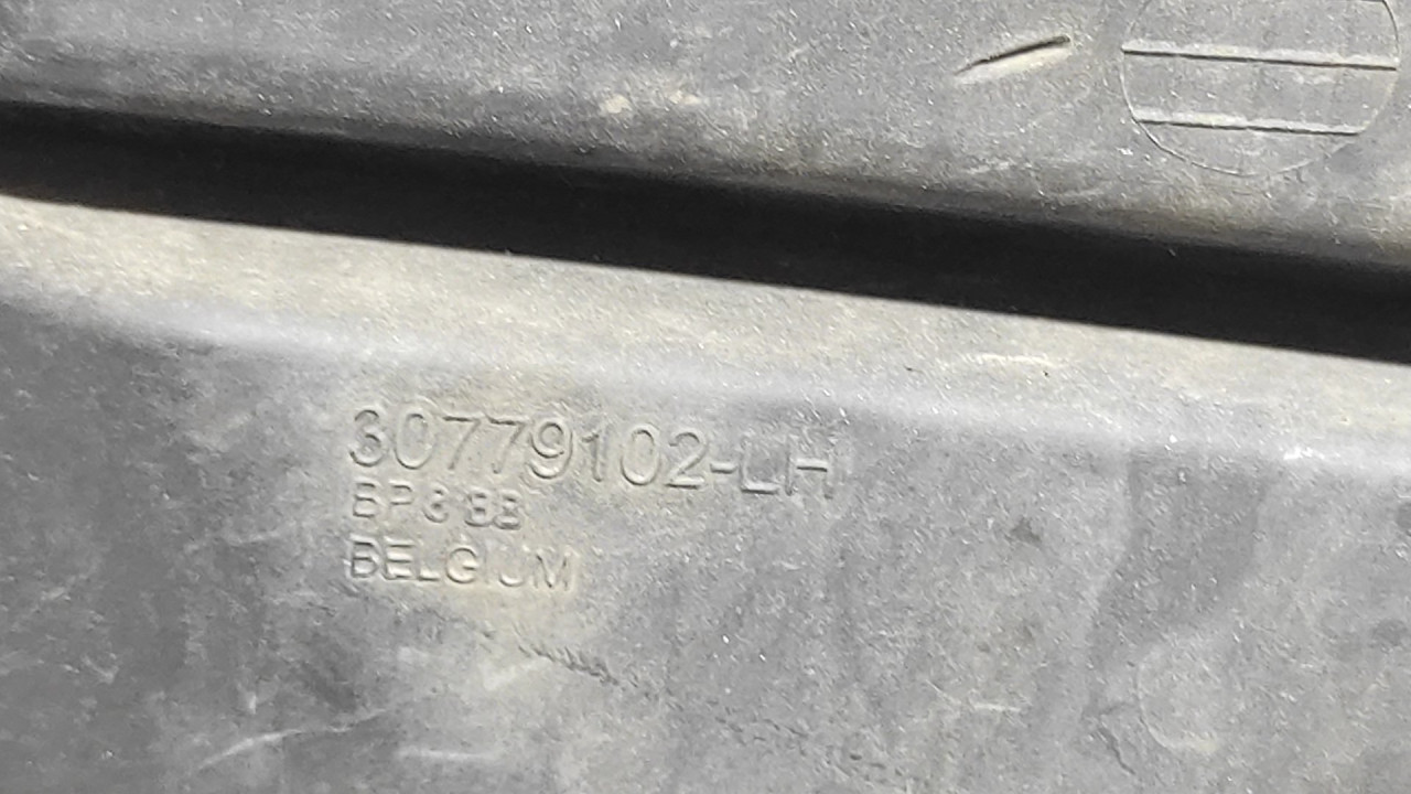 PLASTIKA BRANIKA VOLVO S40/V50 > 07-12 30779102