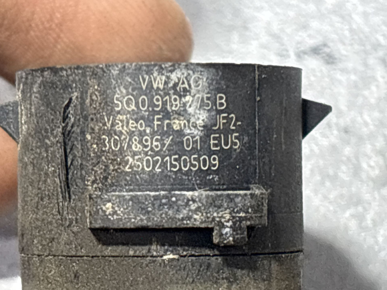 DIJELOVI PARKING SENZOR VW PASSAT B8 > 14-19 2.0 5Q0919275B