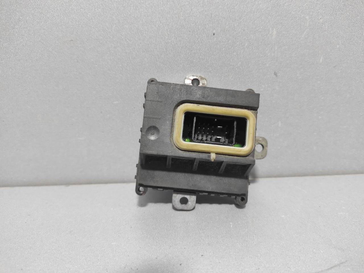 DIJELOVI BALAST FARA VOLVO V70 > 14-16 532294853