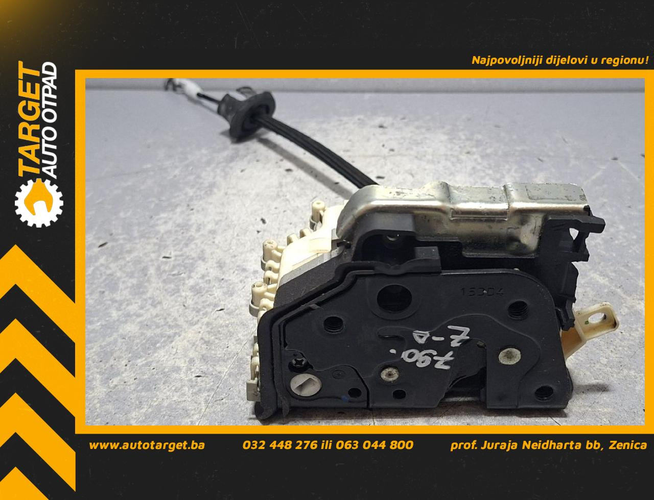 DIJELOVI BRAVA VRATA AUDI A4 (B8) > 12-15 2.0 8K0839016C